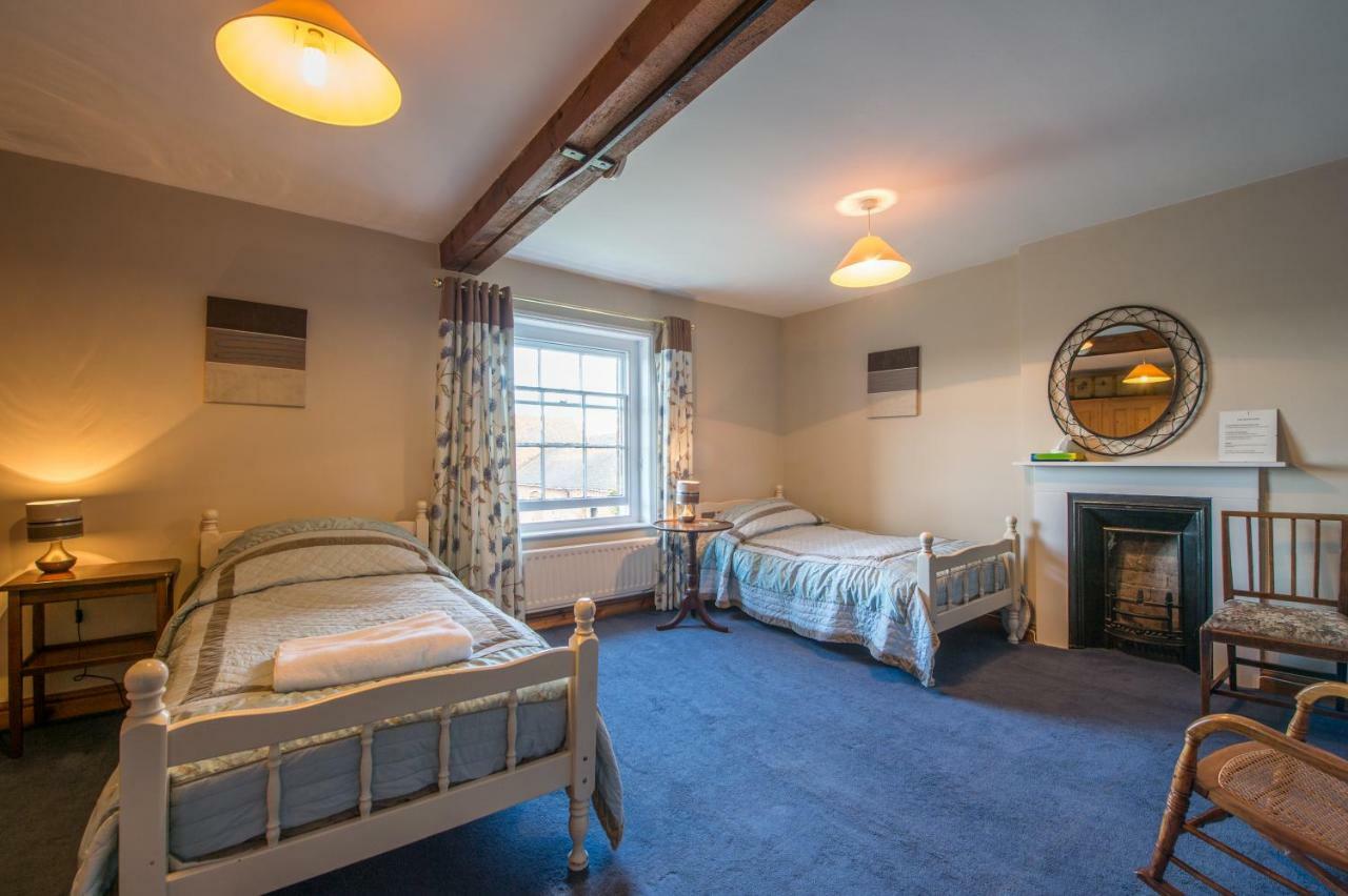 Moreton Hall Farm Bed & Breakfast Newport  Exterior photo