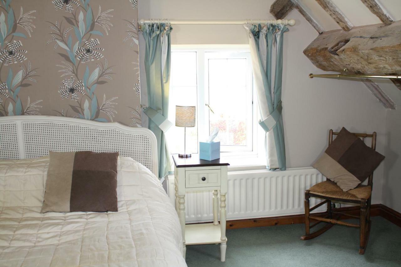 Moreton Hall Farm Bed & Breakfast Newport  Exterior photo